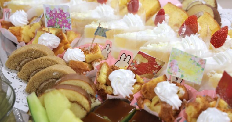 特養　ケーキバイキング